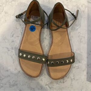 Hunter Olive Studded Ankle-Strap Women's Sandals